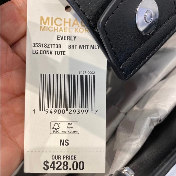 Michael Kors Everly Large Tote - Picture 6 of 7